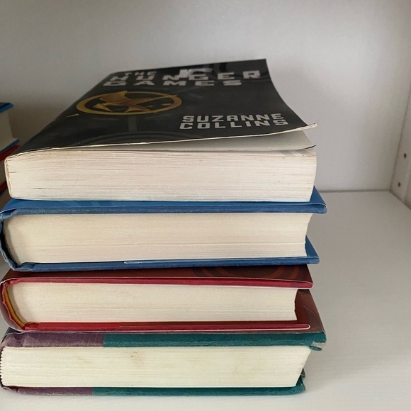 Bundle of 4 Books - Picture 2 of 5